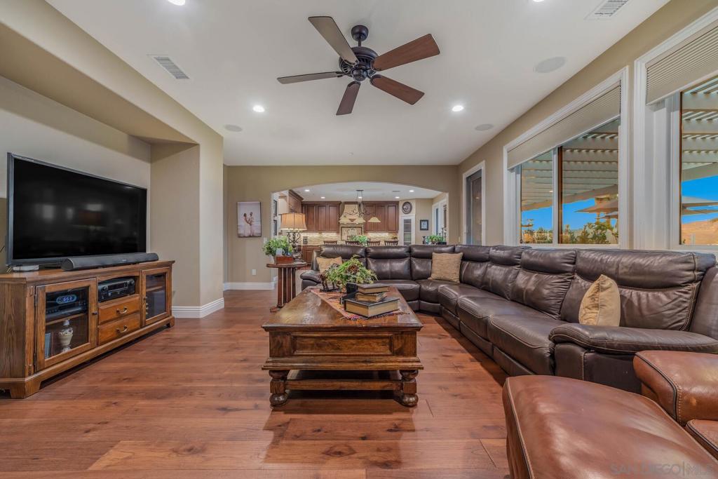 10551 Laurel Path