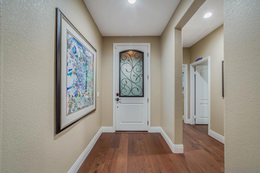 10551 Laurel Path