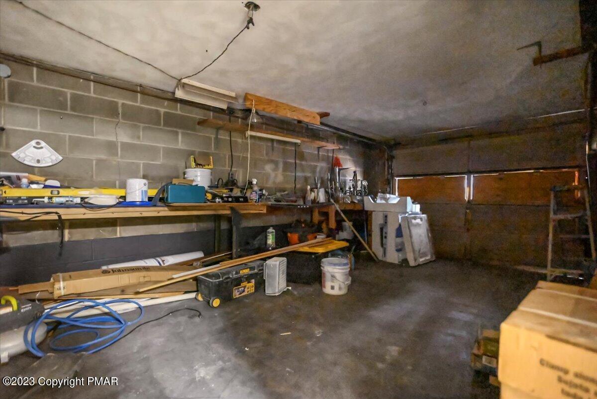 1009 Lindbergh Avenue