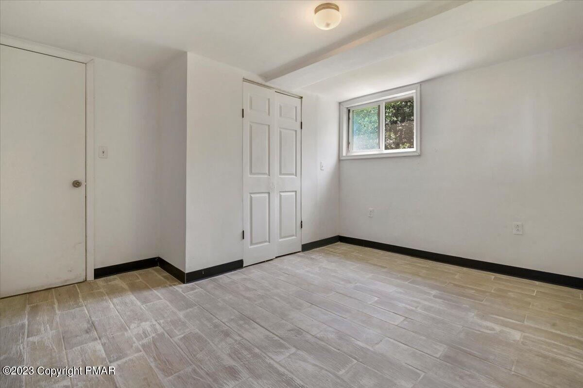 1009 Lindbergh Avenue