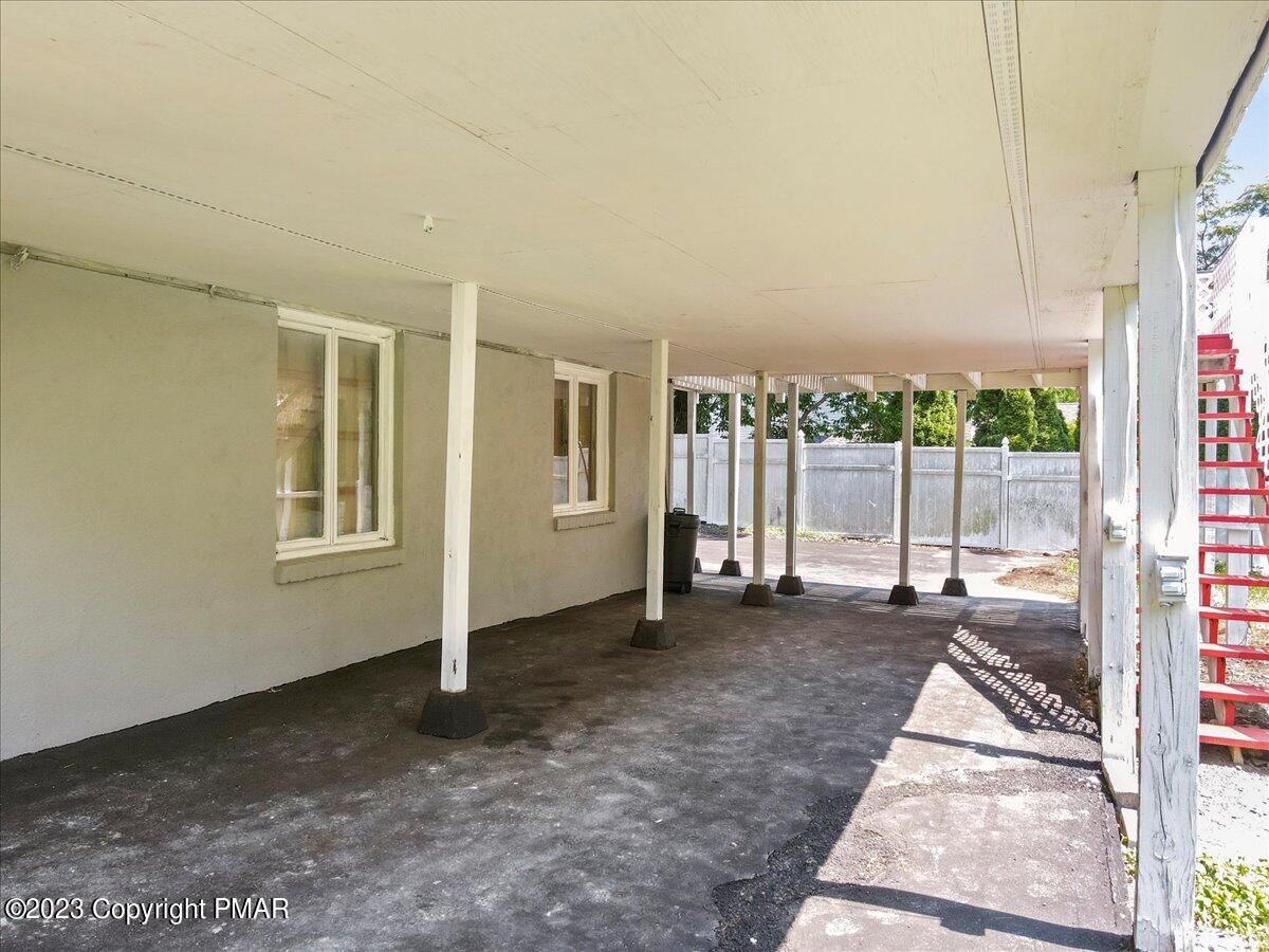 1009 Lindbergh Avenue