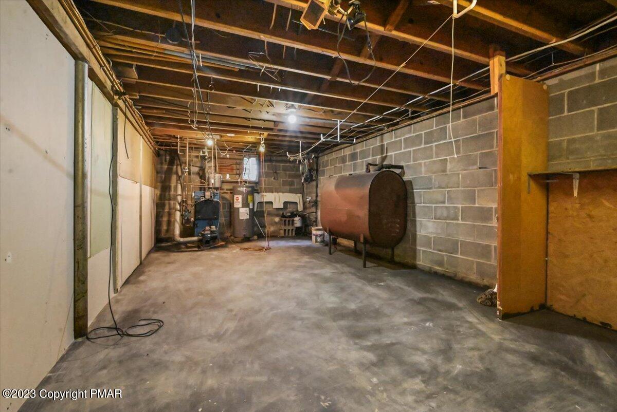 1009 Lindbergh Avenue