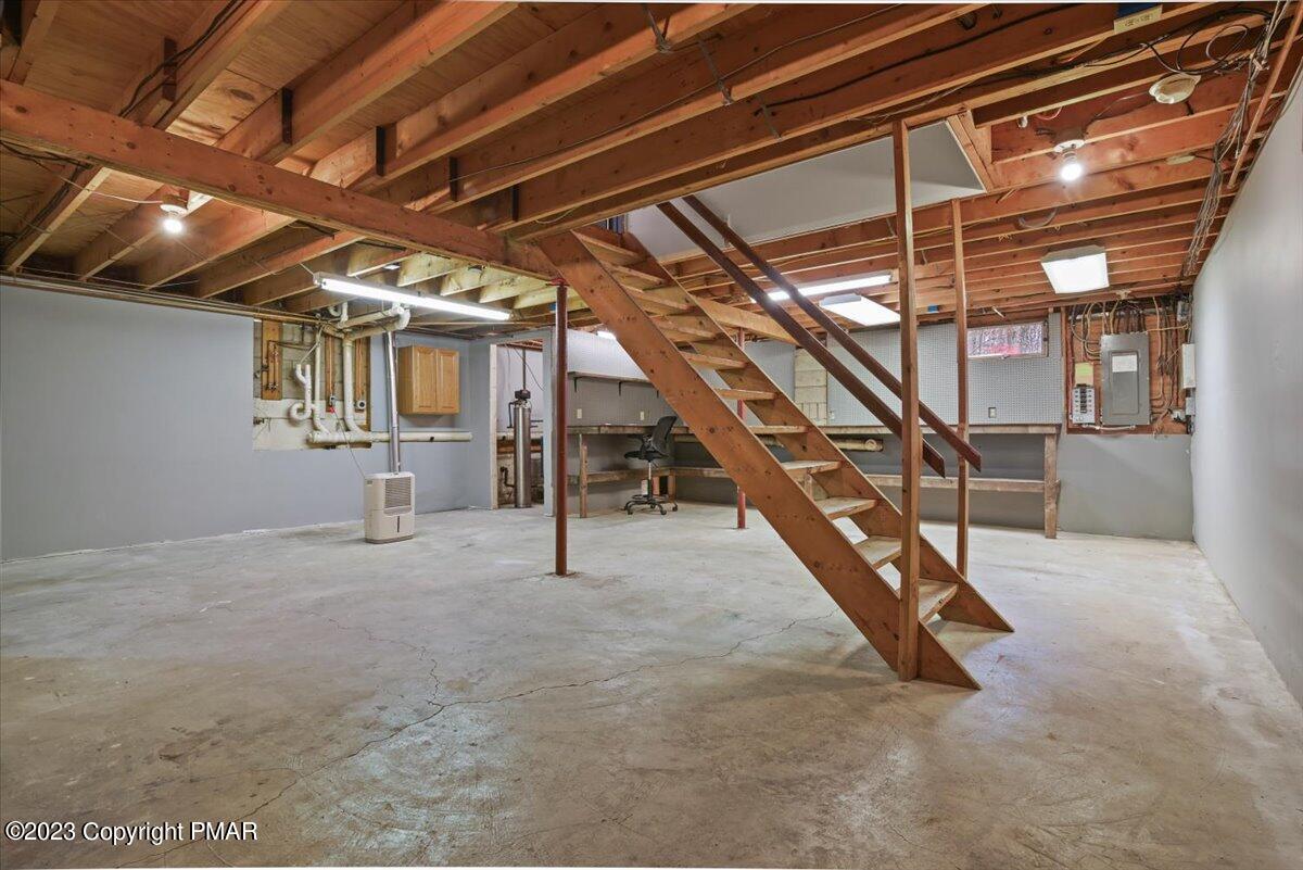 315 N Valley View Drive