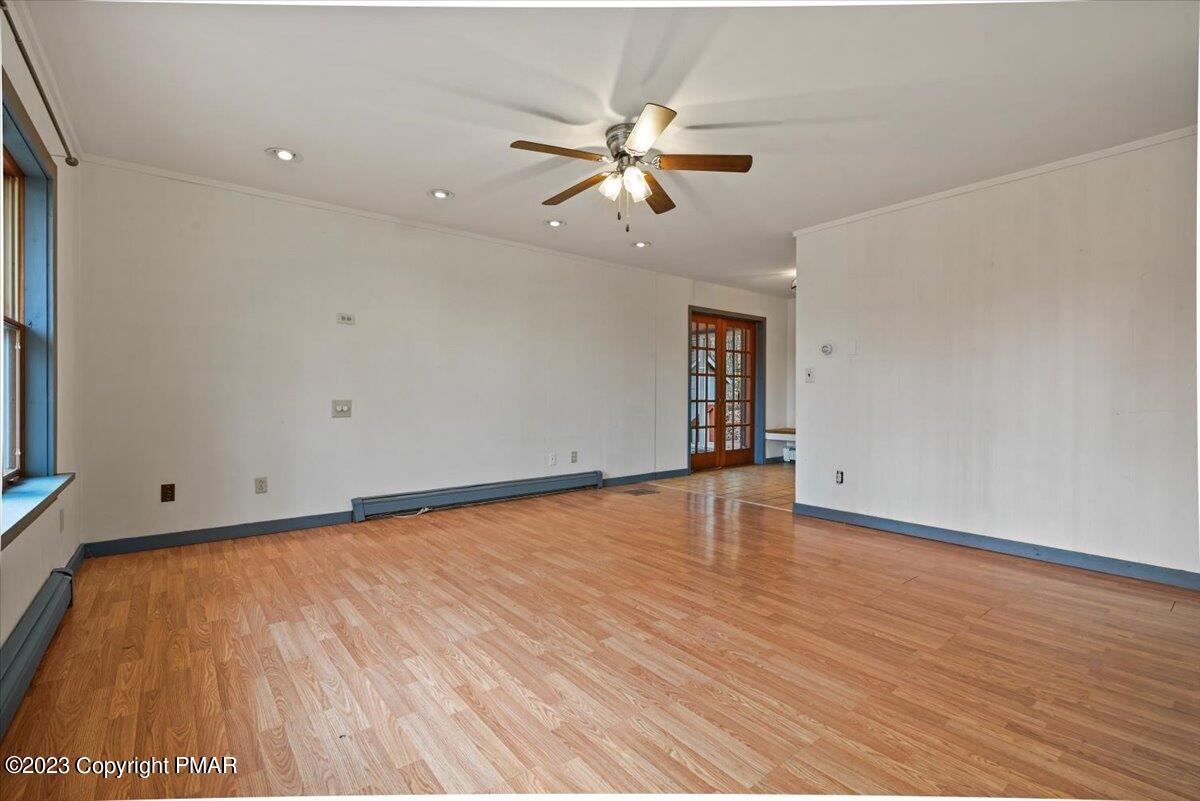 315 N Valley View Drive