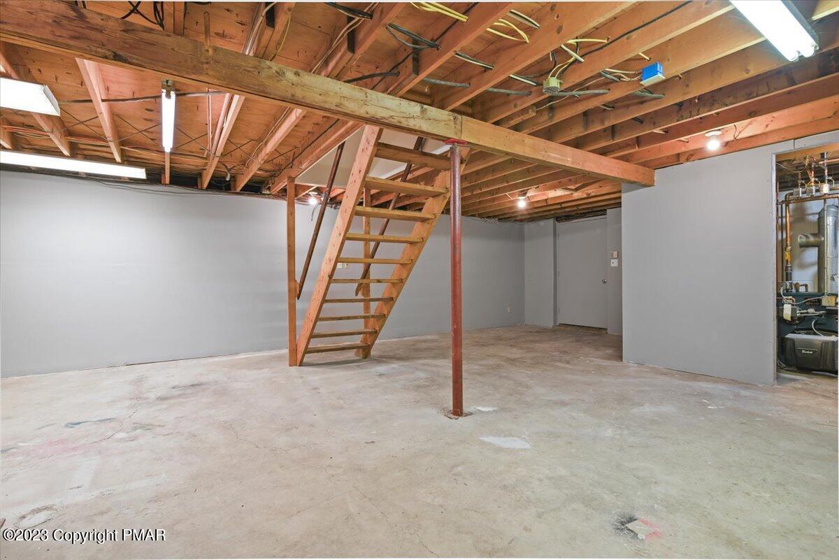 315 N Valley View Drive