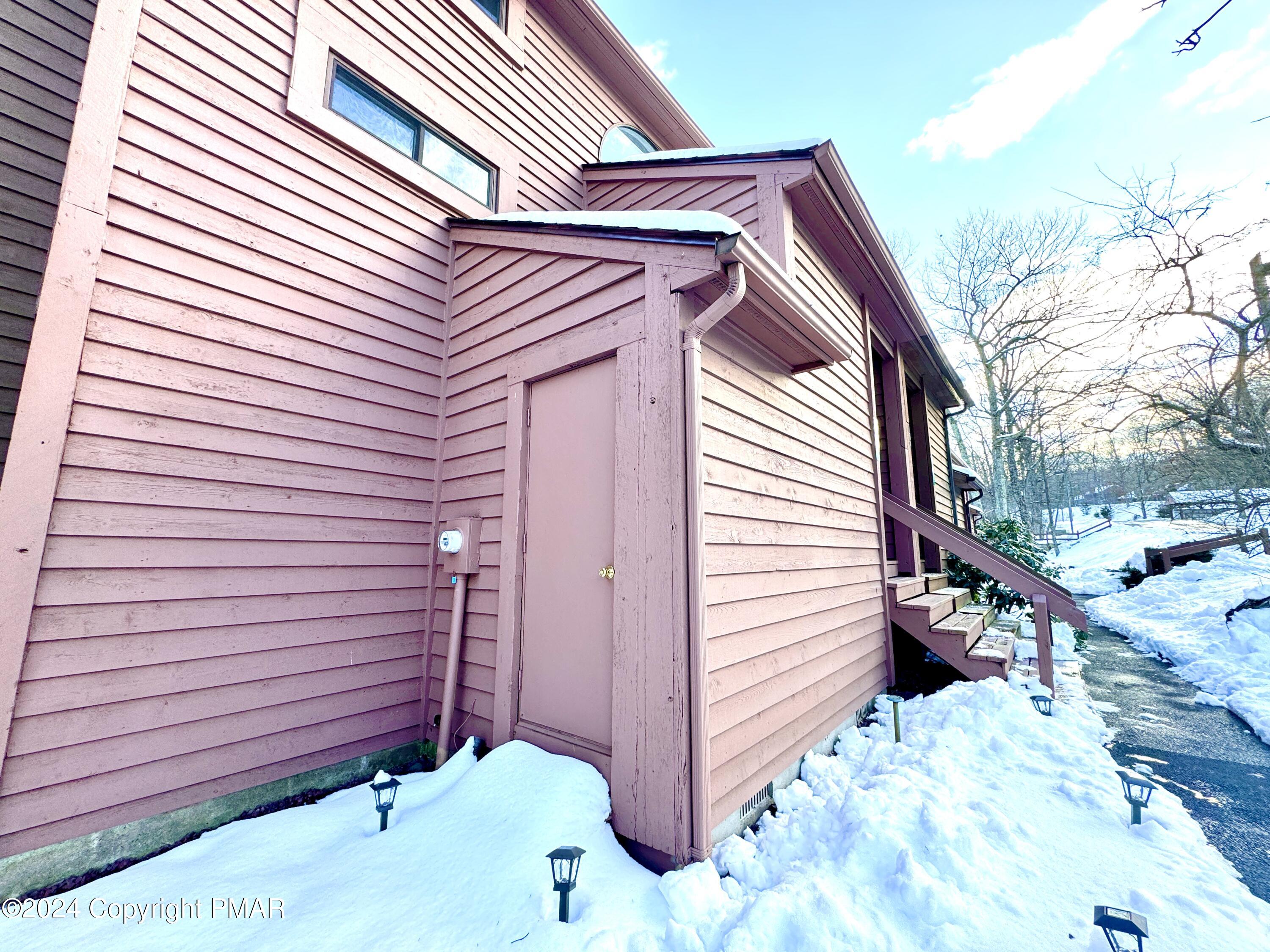 140 English Court