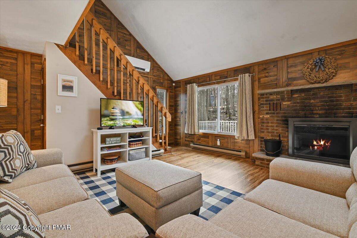 1571 Oak Lane