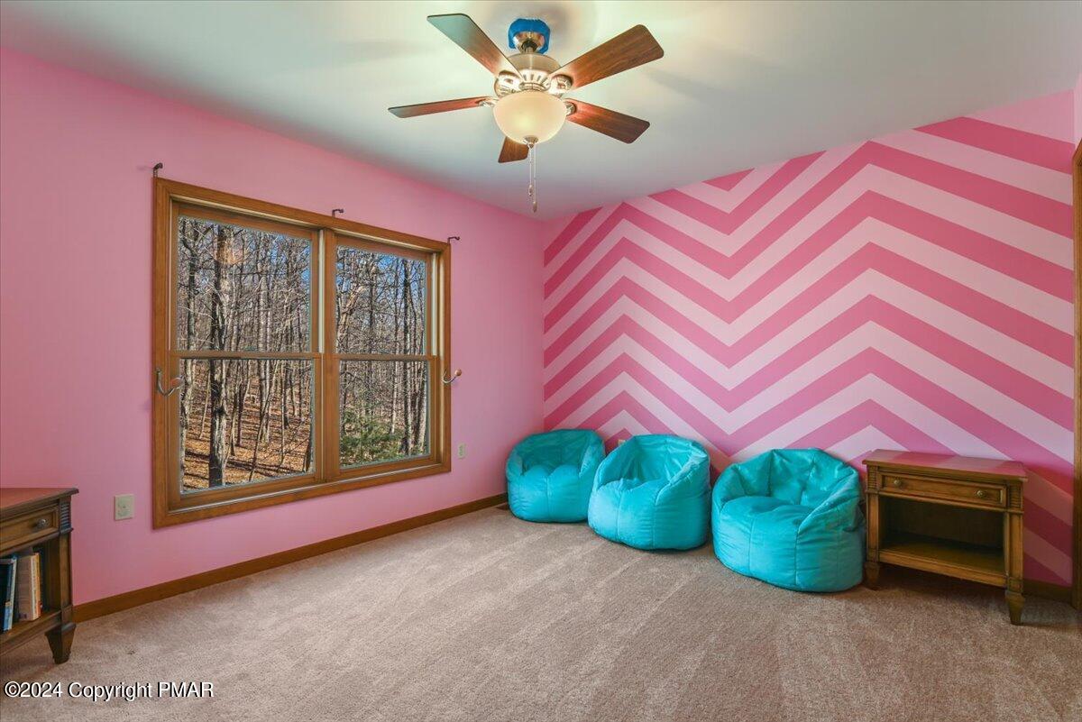 208 Evergreen Court