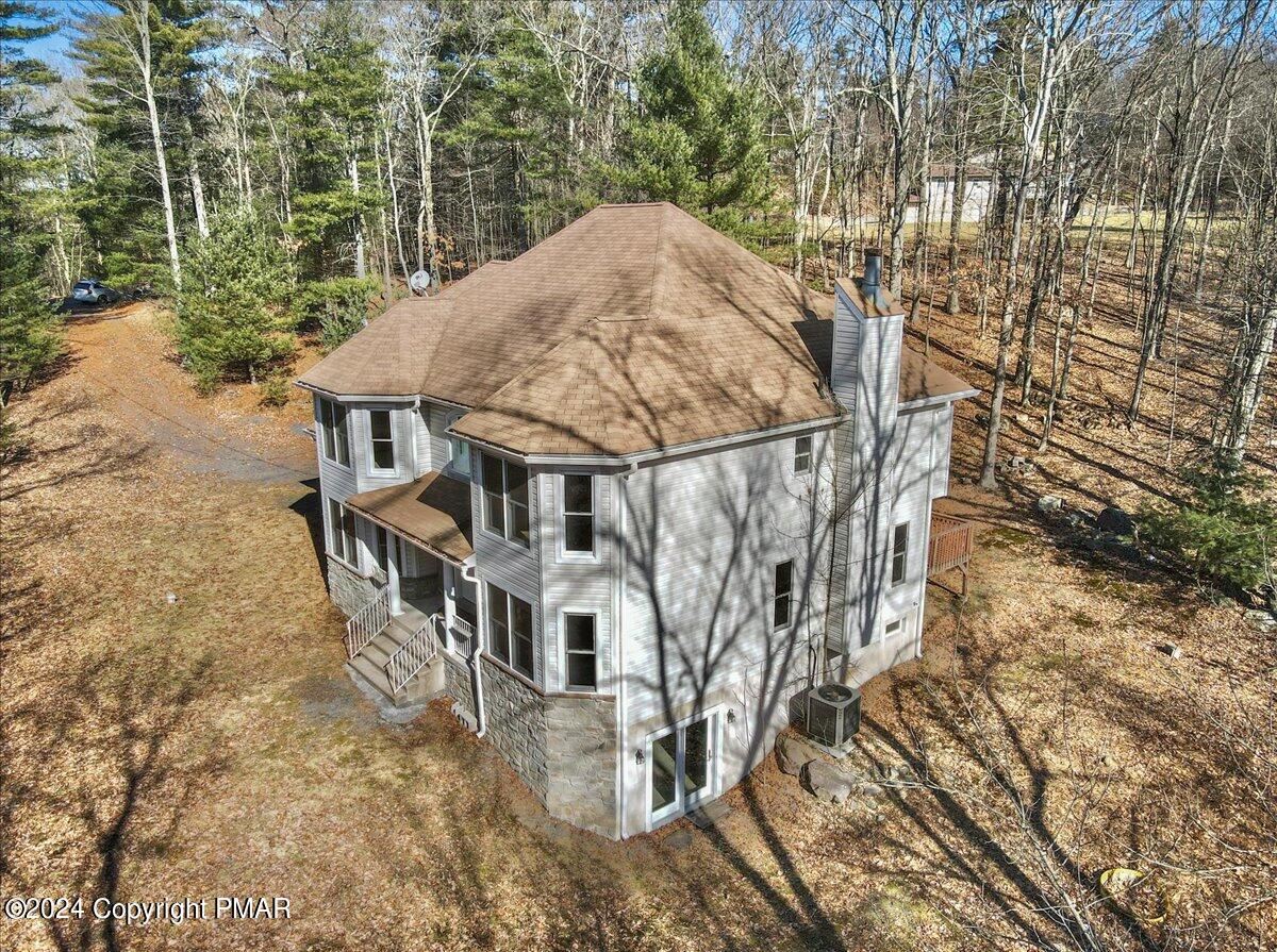 208 Evergreen Court