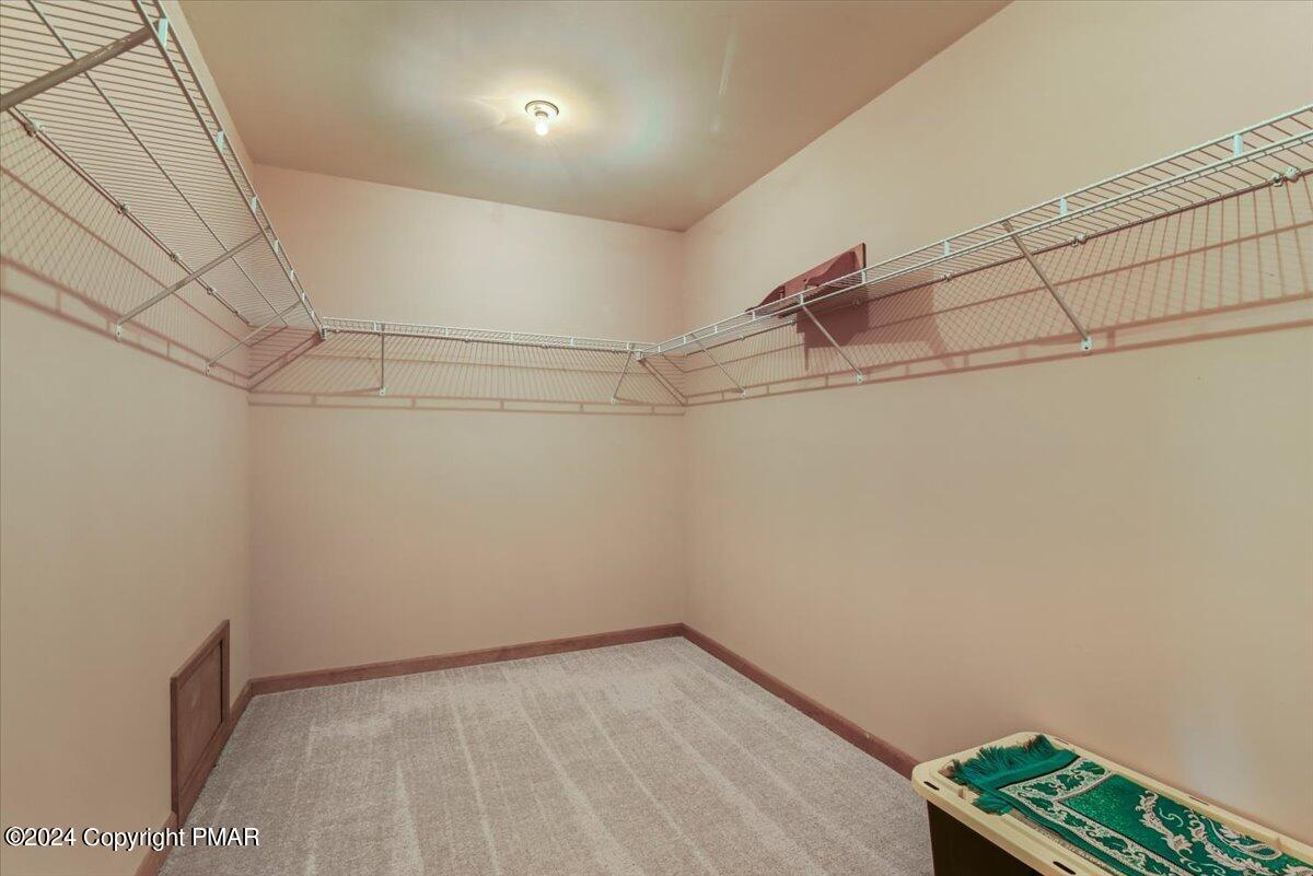 208 Evergreen Court