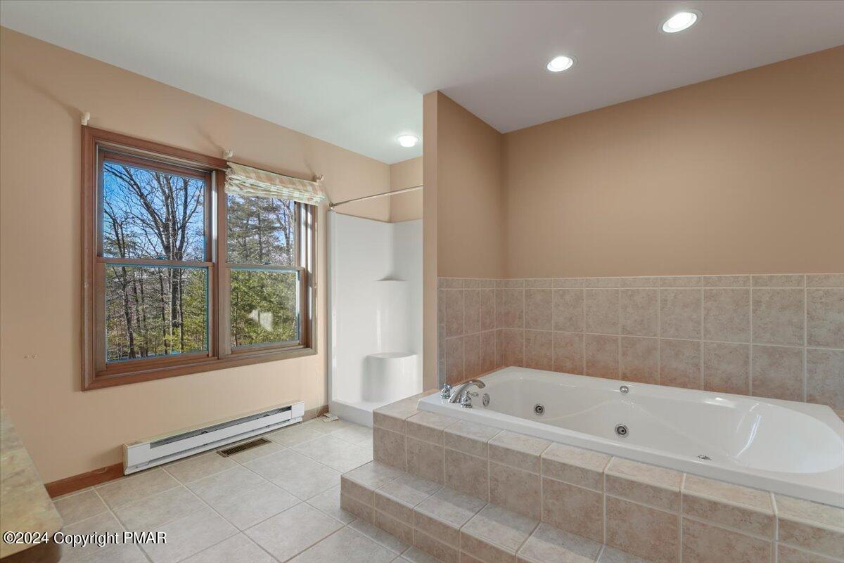 208 Evergreen Court