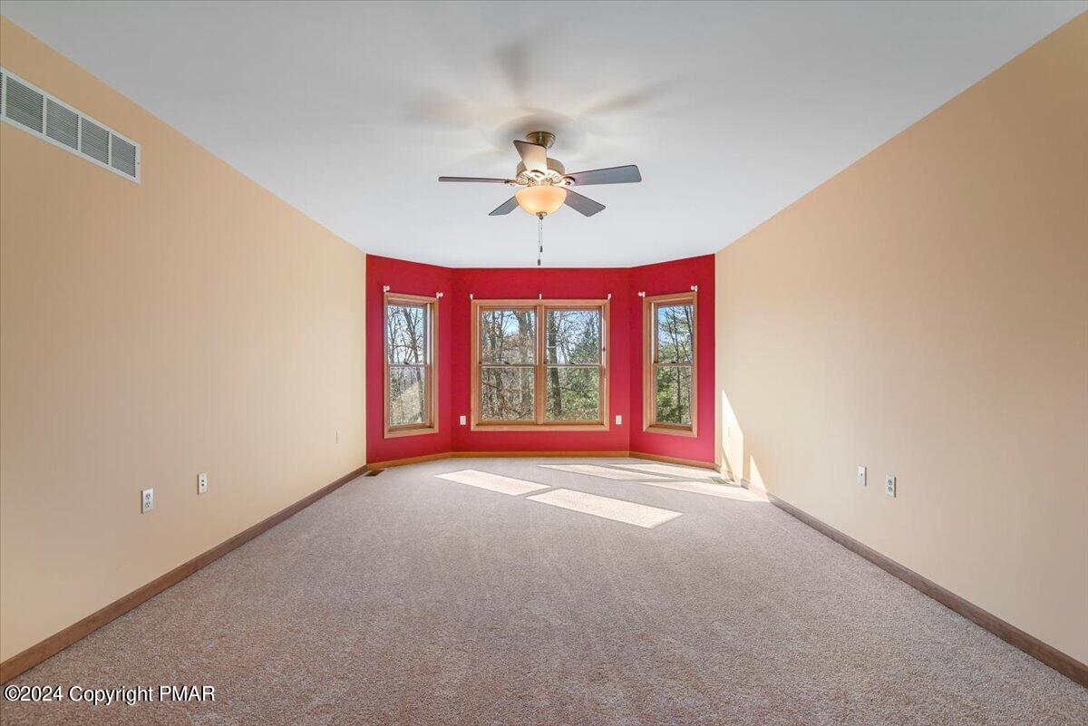 208 Evergreen Court