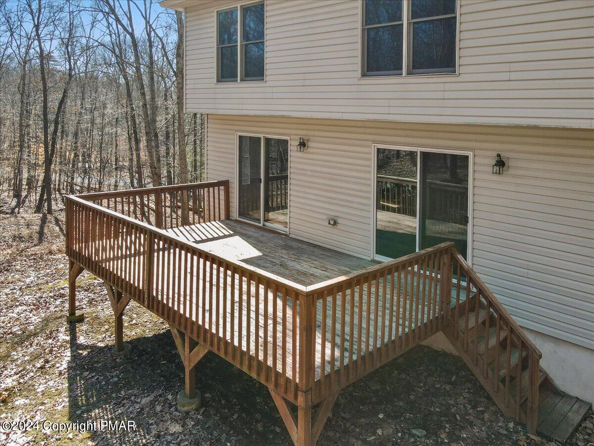 208 Evergreen Court