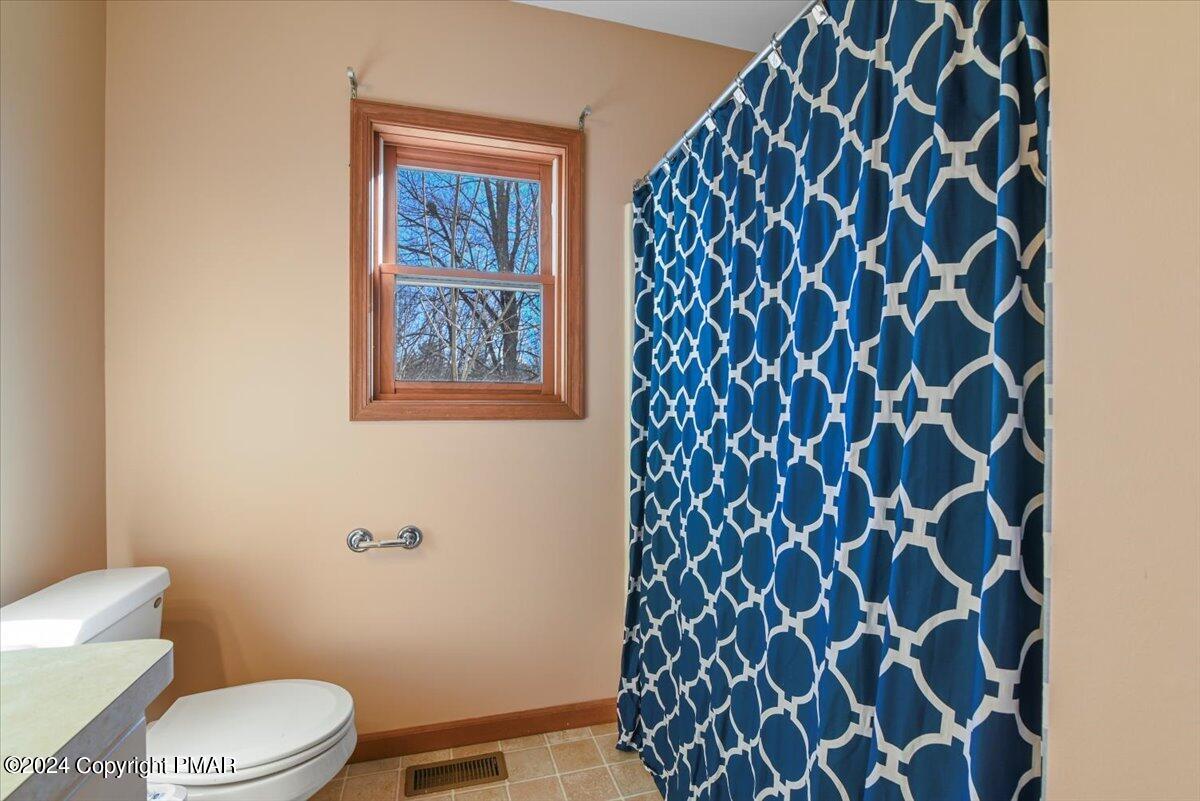 208 Evergreen Court