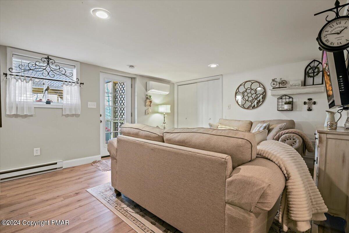 5265 E Woodbridge Drive