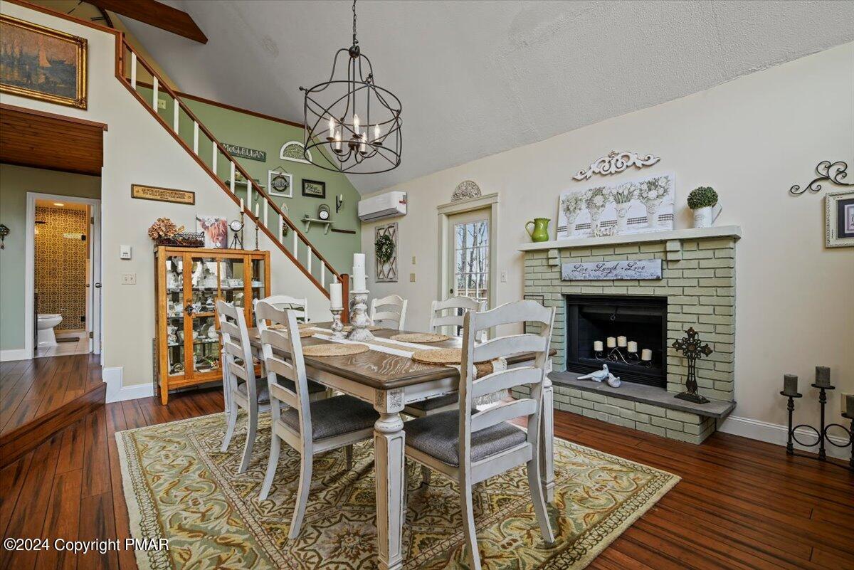 5265 E Woodbridge Drive