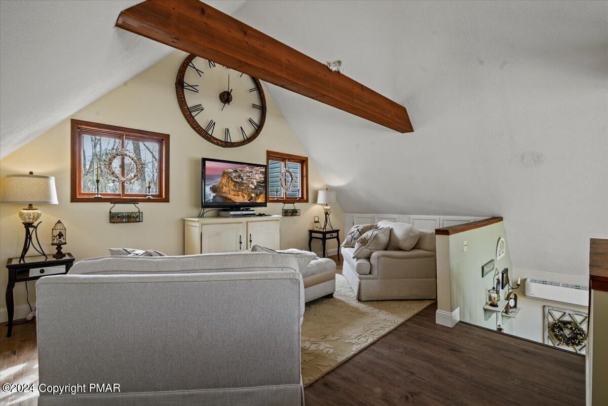 5265 E Woodbridge Drive