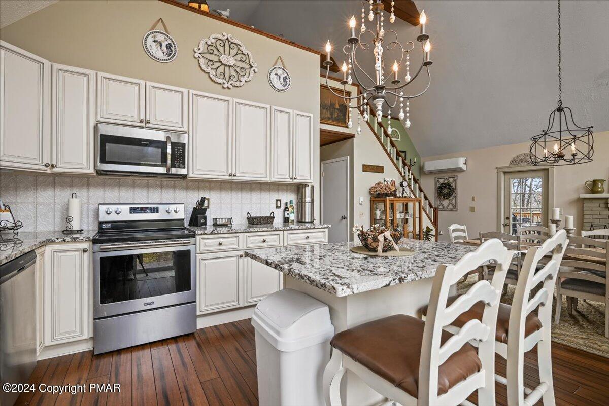 5265 E Woodbridge Drive