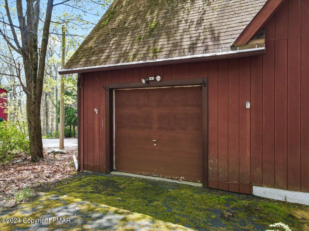 5172 E Woodbridge Drive