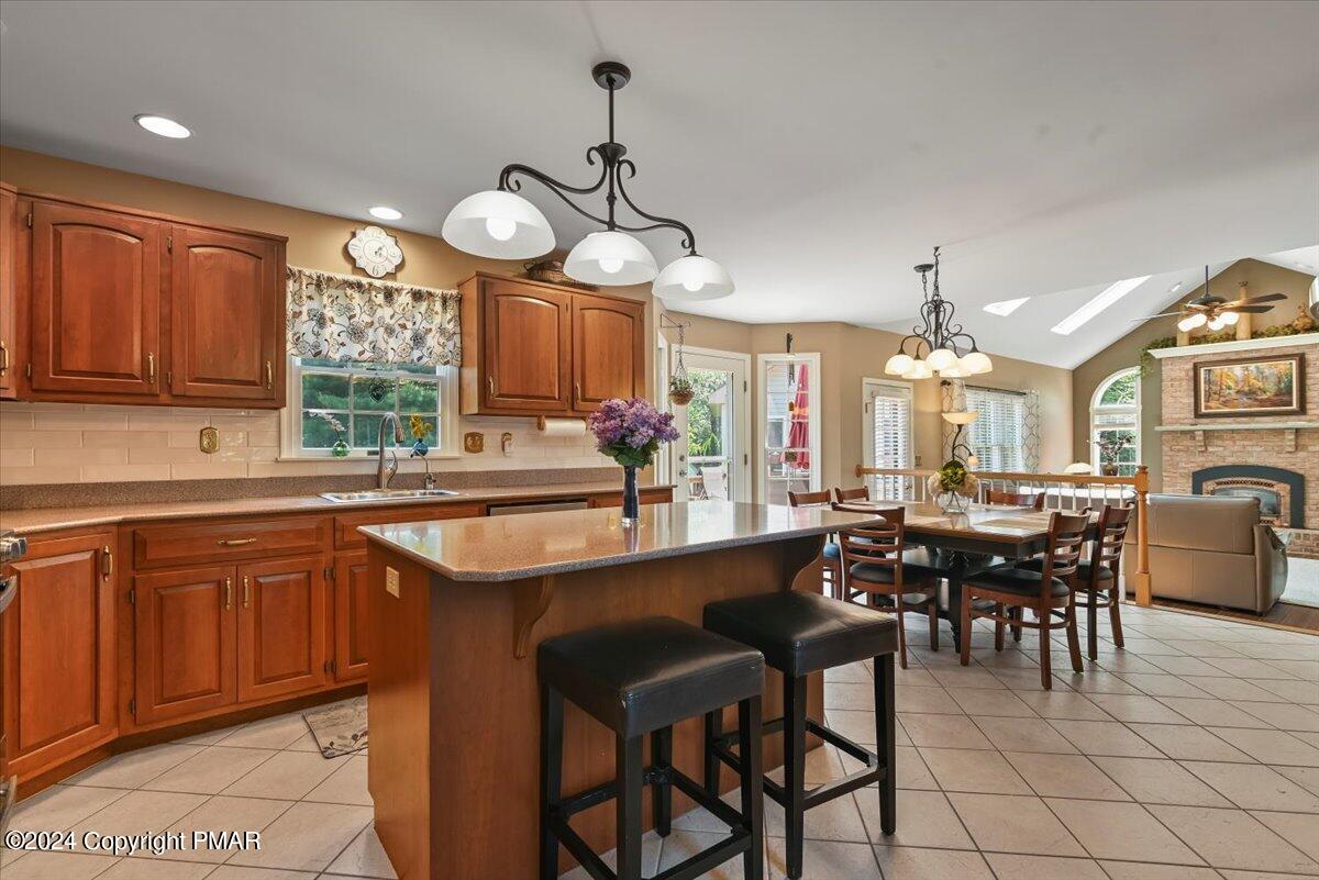 4133 Crest View Drive