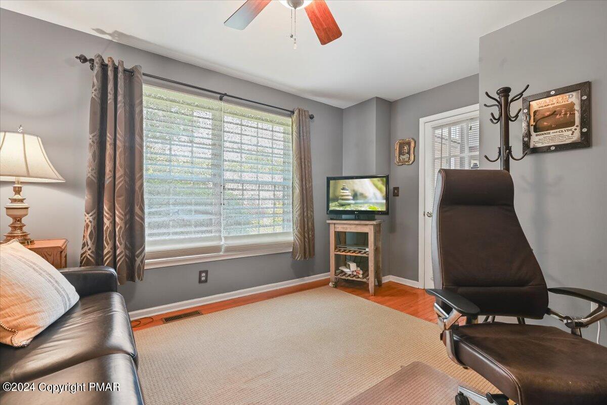 4133 Crest View Drive