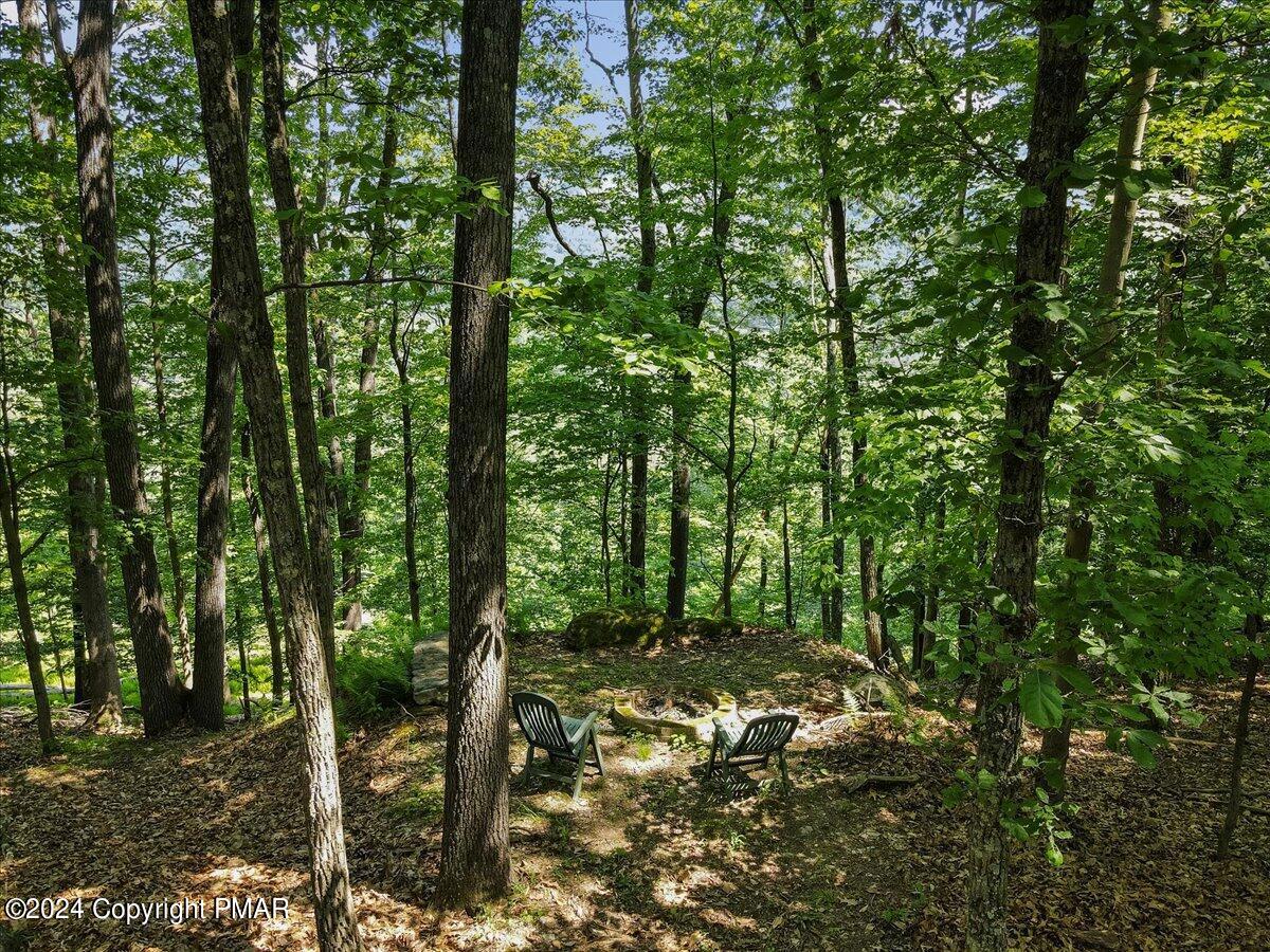 4133 Crest View Drive