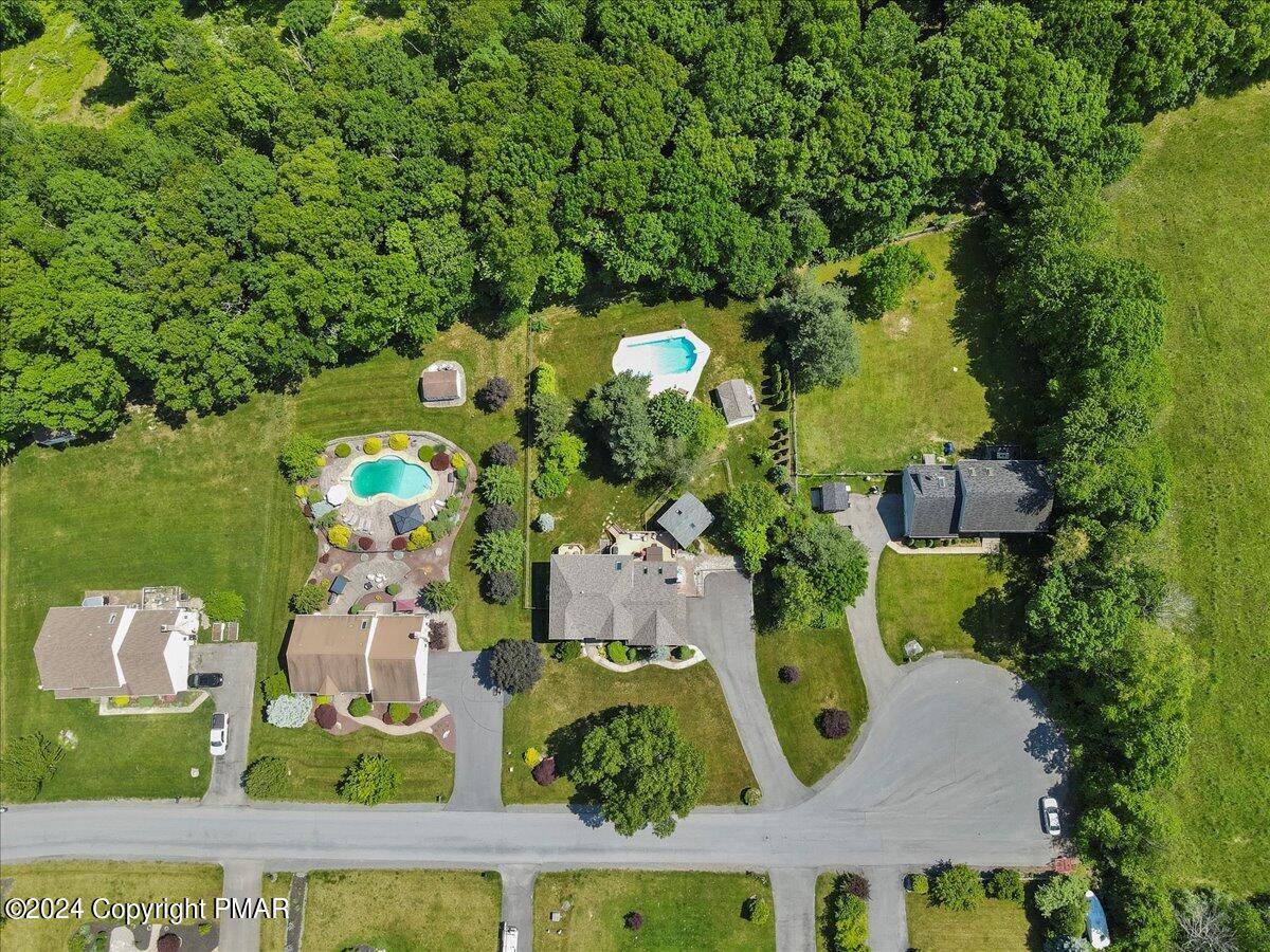 4133 Crest View Drive