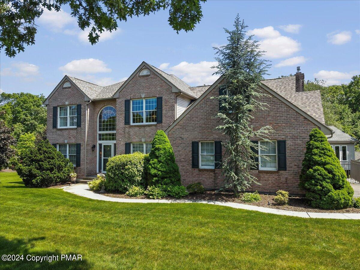 4133 Crest View Drive