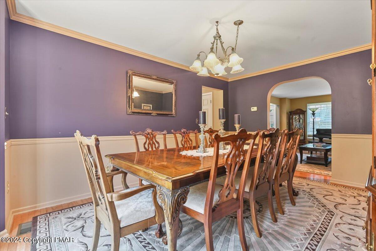 4133 Crest View Drive