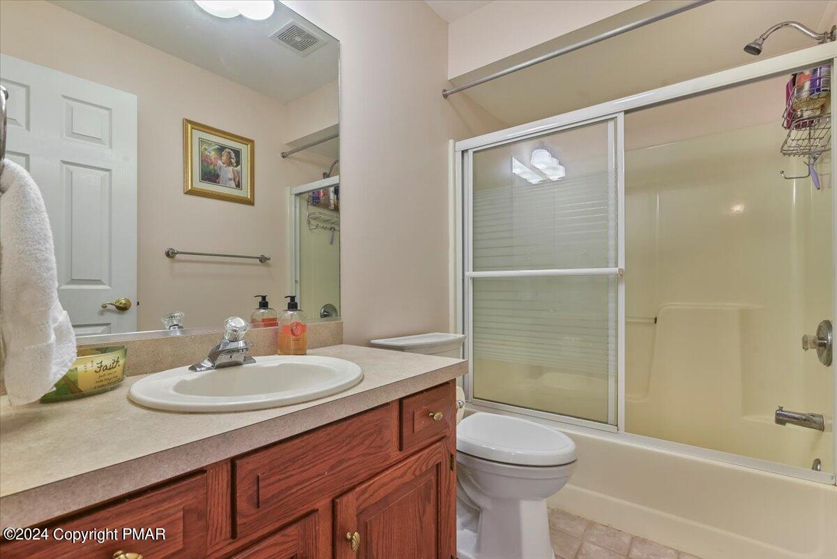 4133 Crest View Drive