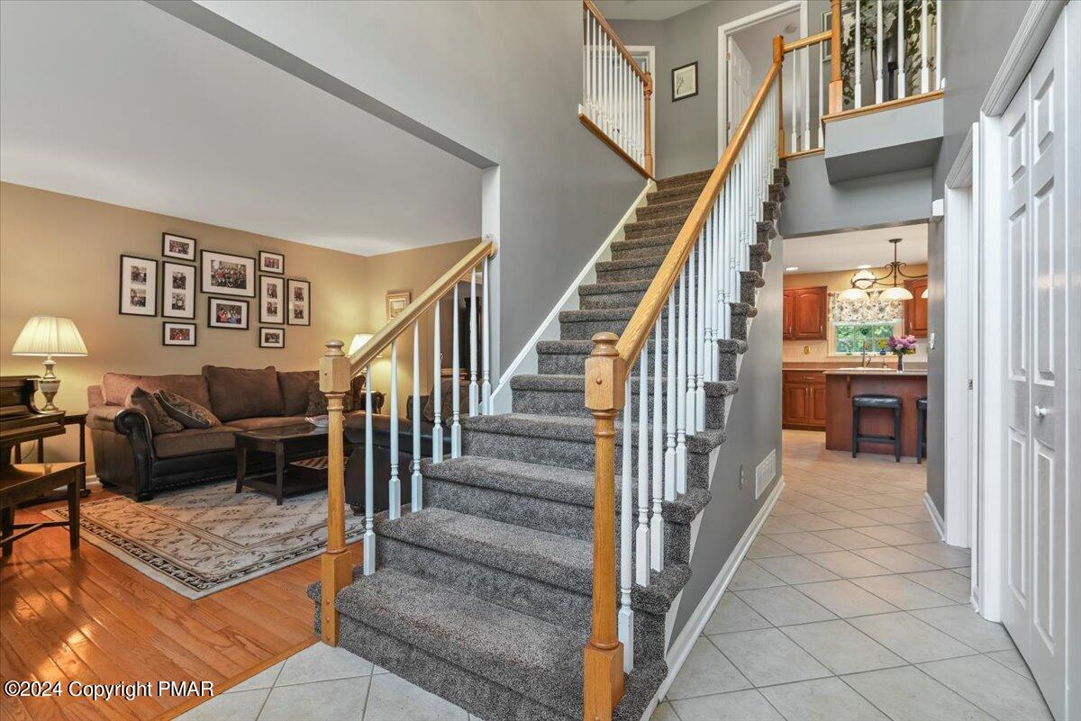 4133 Crest View Drive