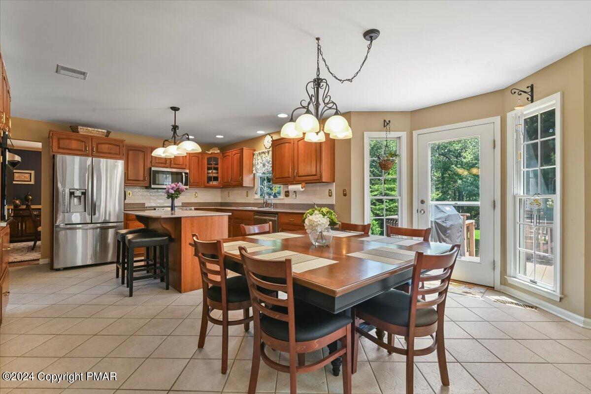 4133 Crest View Drive