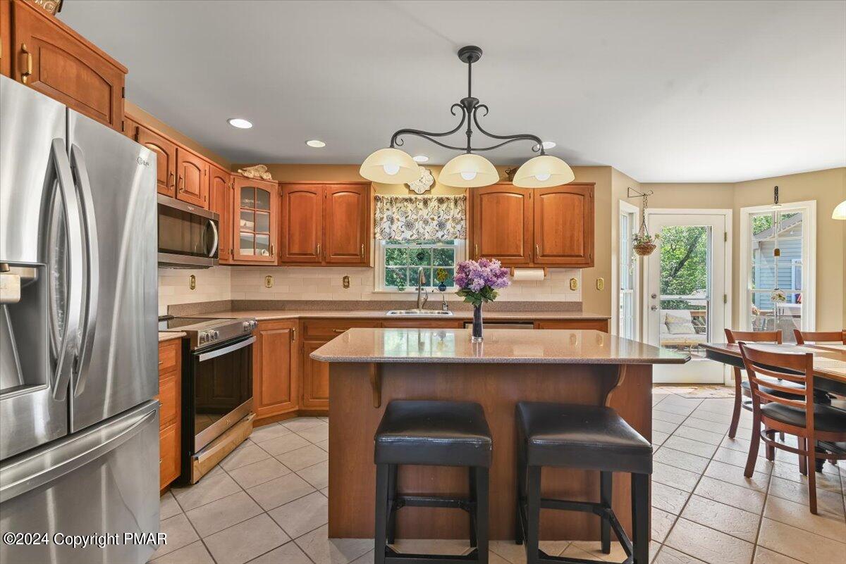 4133 Crest View Drive