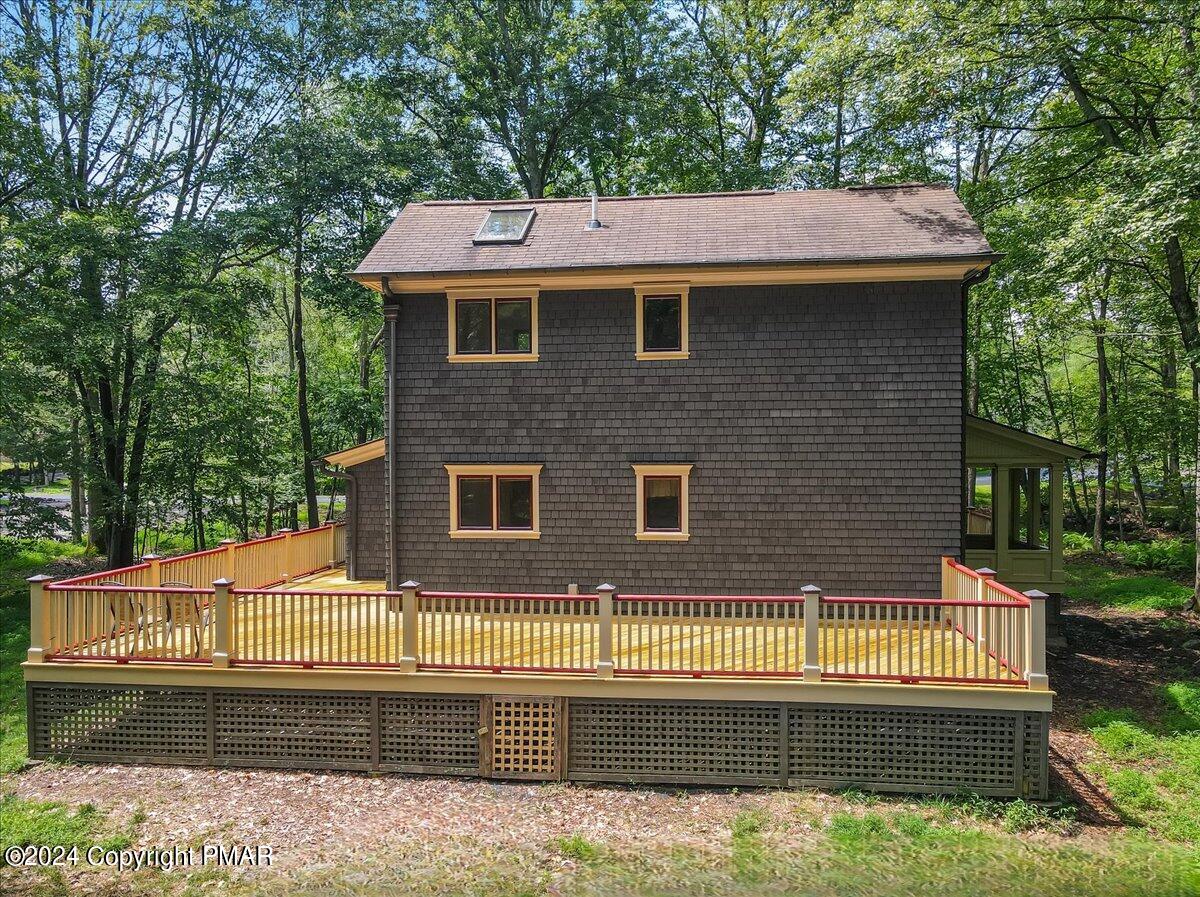 429 Underhill Drive