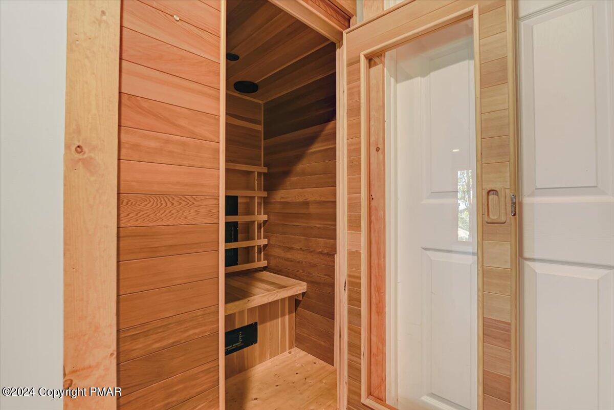 111 High Mountain Lane