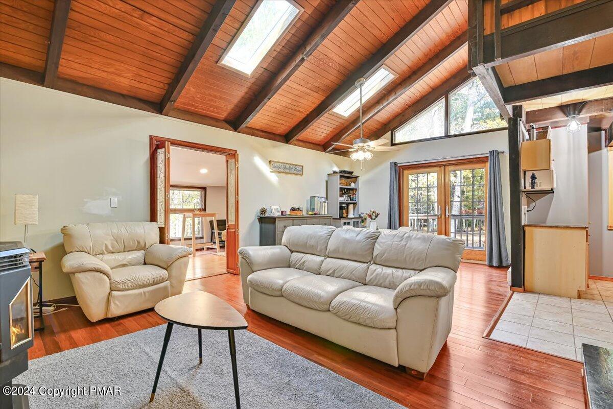 3567 High Crest Road