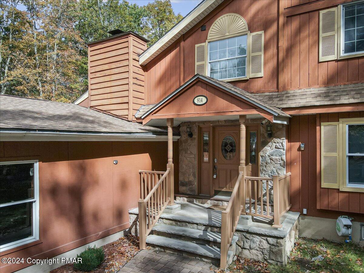 3567 High Crest Road