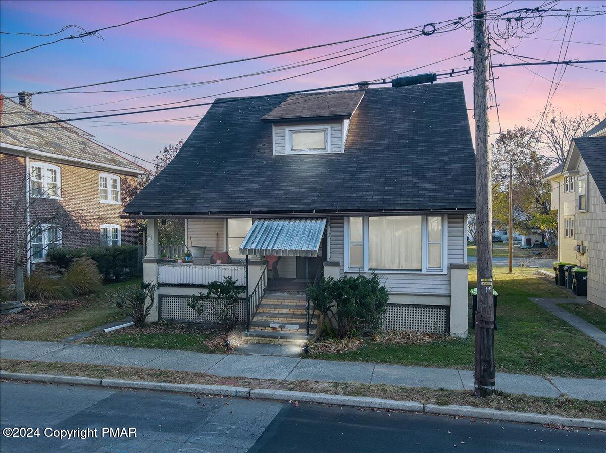 851 Scott Street