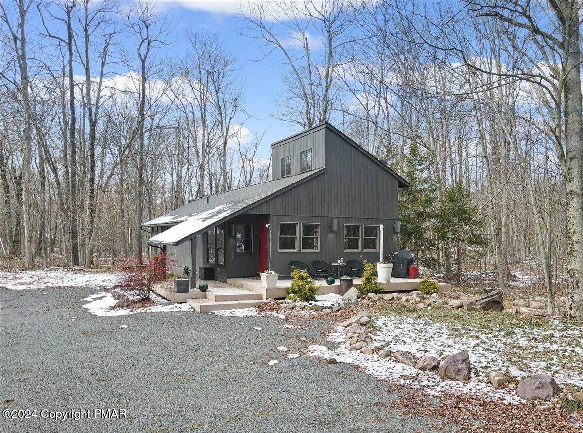 132 Leatherstocking Lane