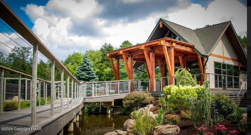 132 Leatherstocking Lane