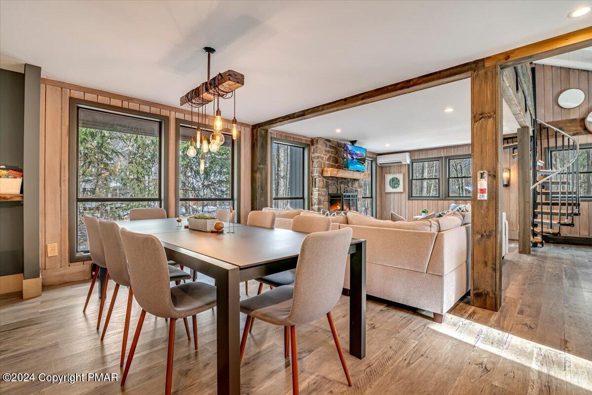 132 Leatherstocking Lane
