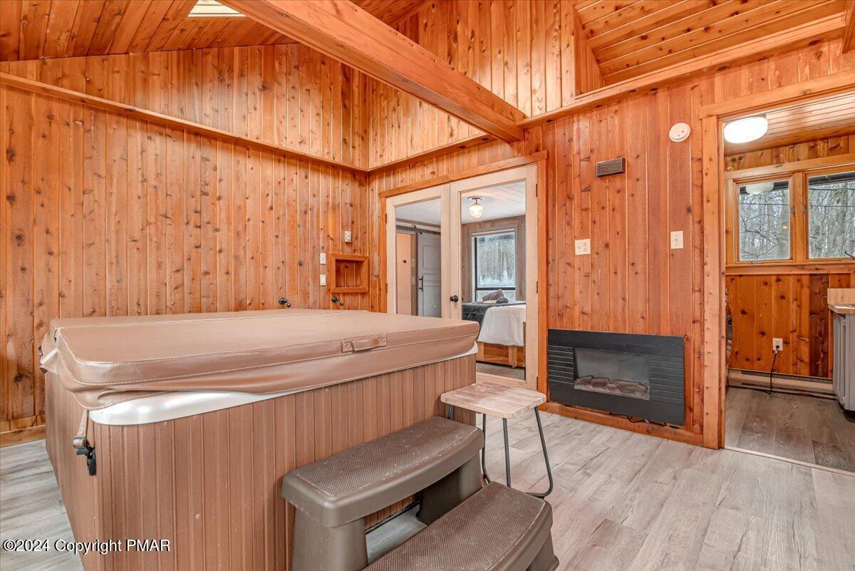 132 Leatherstocking Lane
