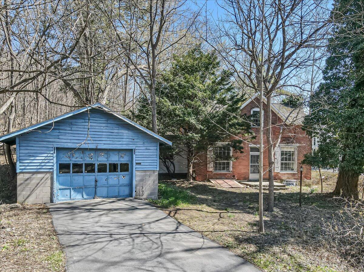 704 Bangor Mountain Road