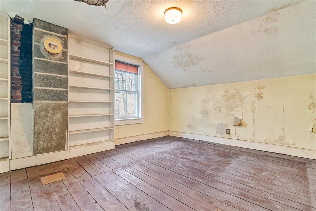 704 Bangor Mountain Road