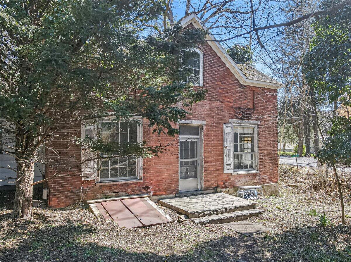 704 Bangor Mountain Road