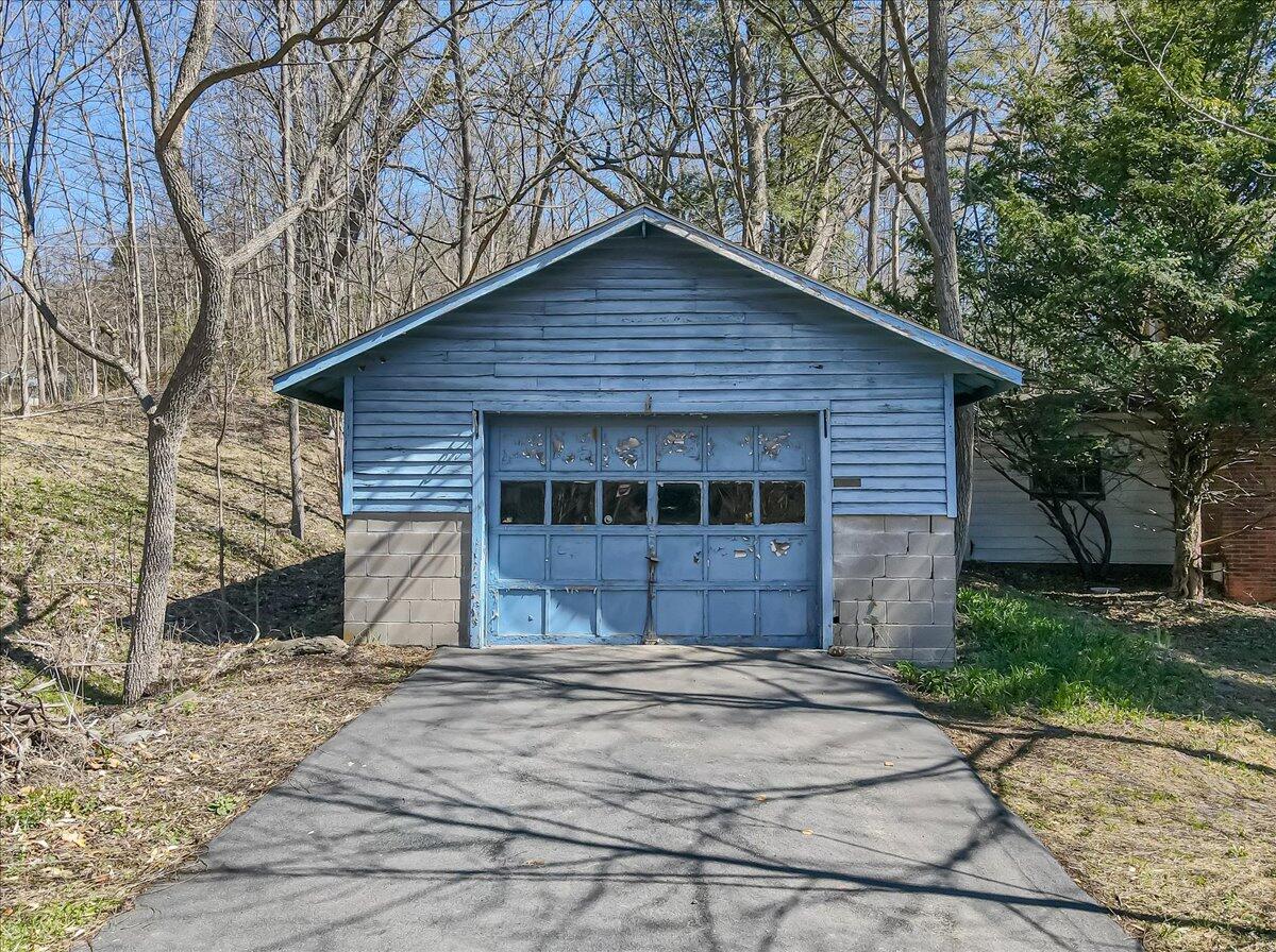 704 Bangor Mountain Road