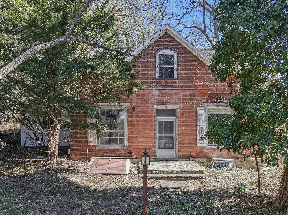 704 Bangor Mountain Road