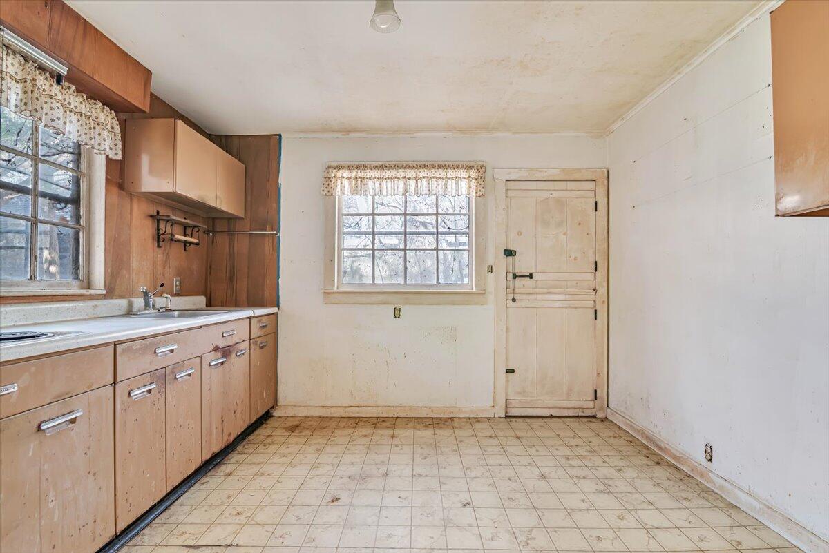 704 Bangor Mountain Road