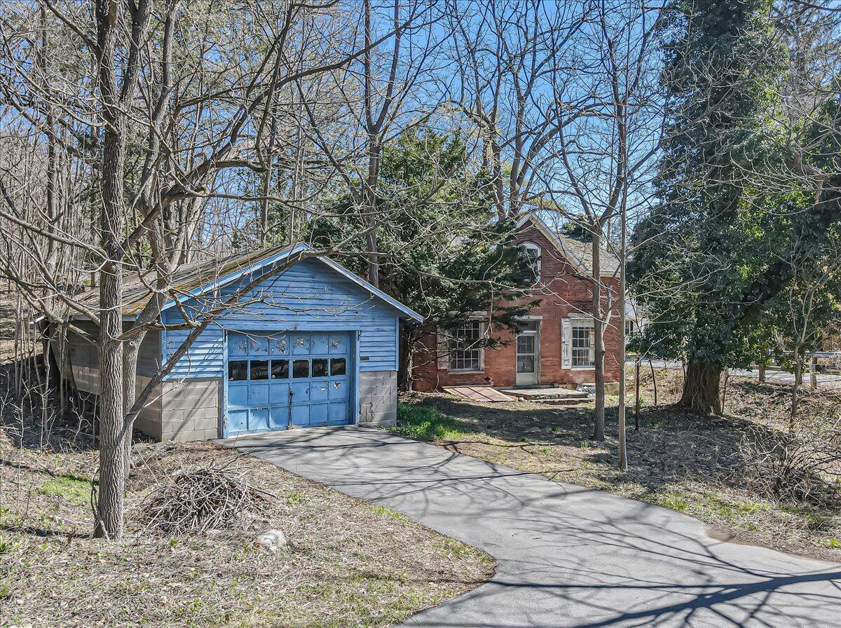 704 Bangor Mountain Road