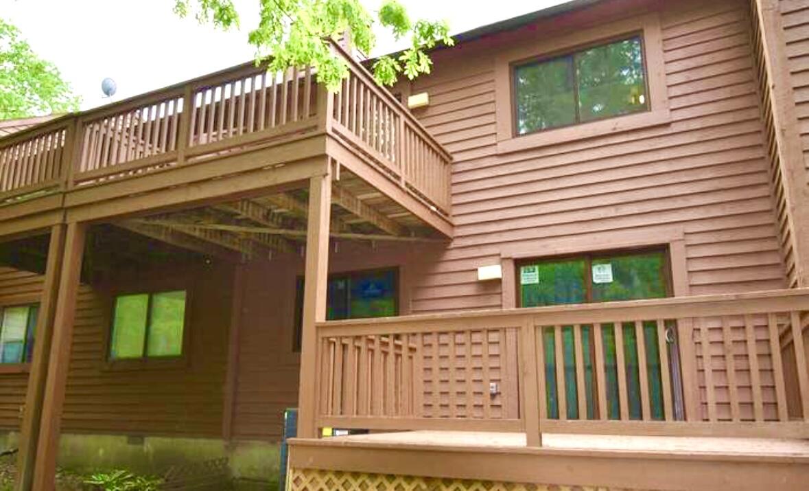 140 English Court